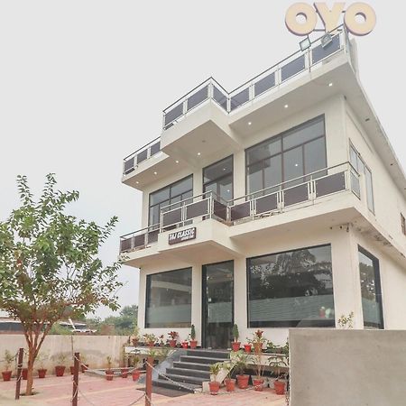 Hotel O Taj Classic Tājganj Kültér fotó
