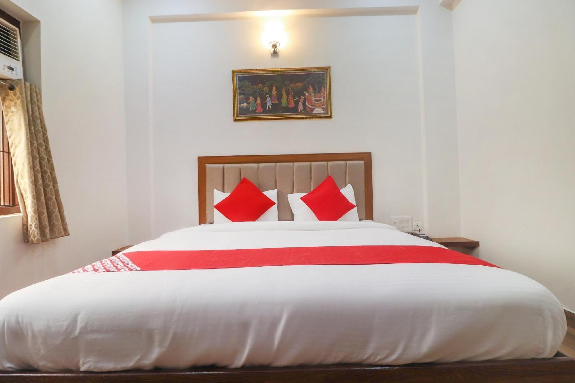 Hotel O Taj Classic Tājganj Kültér fotó