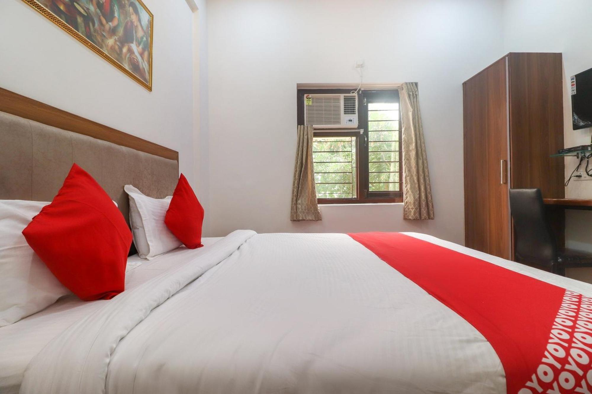 Hotel O Taj Classic Tājganj Kültér fotó