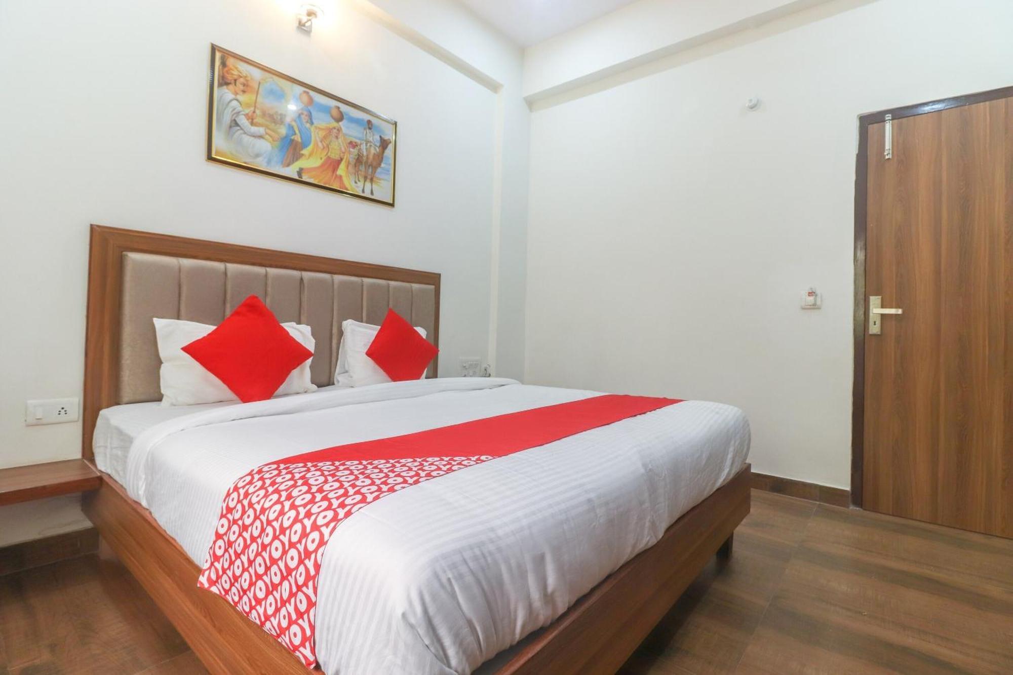 Hotel O Taj Classic Tājganj Kültér fotó
