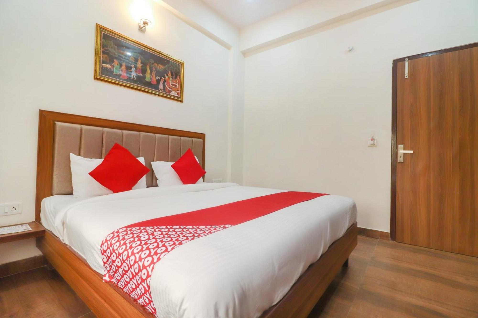 Hotel O Taj Classic Tājganj Kültér fotó