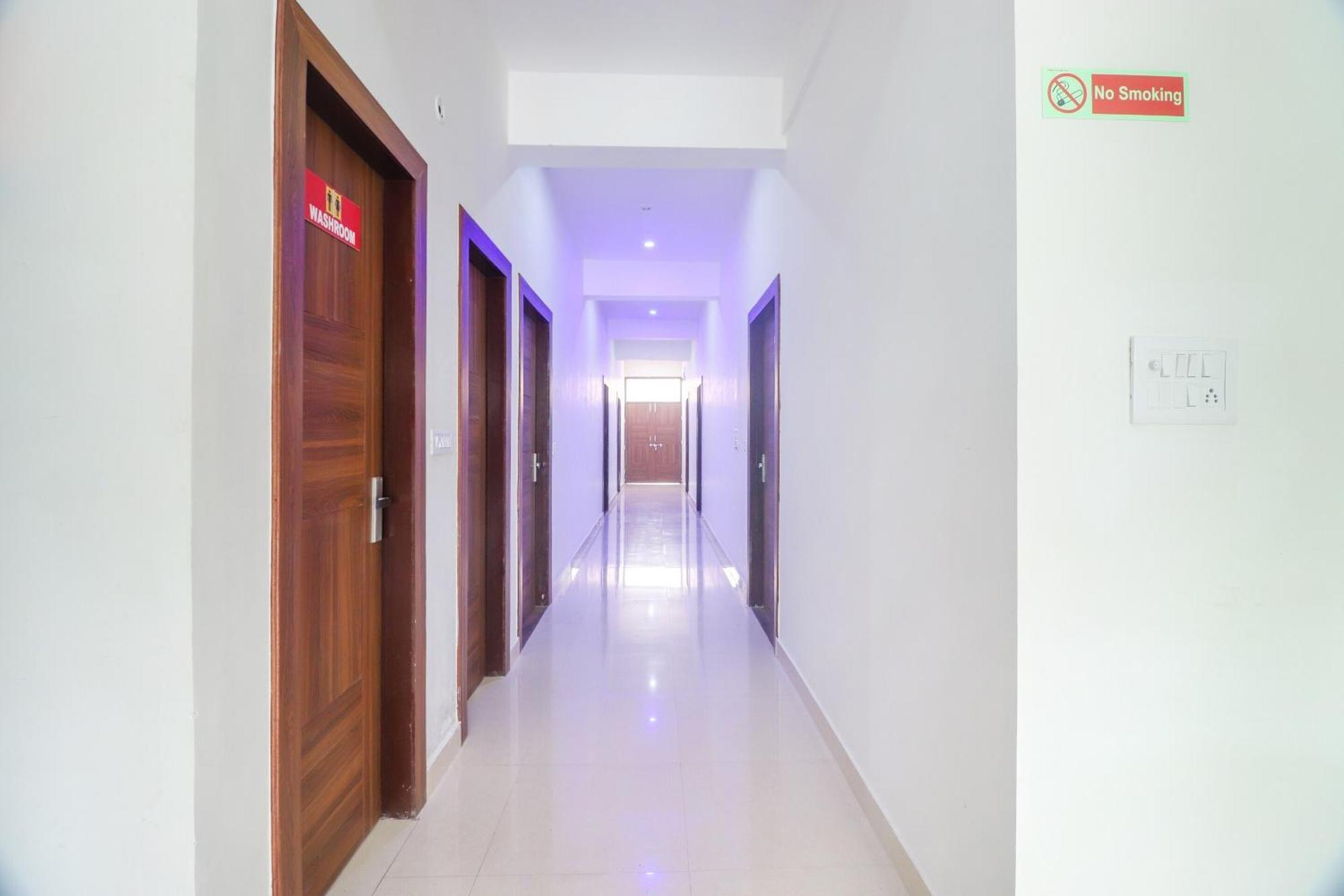 Hotel O Taj Classic Tājganj Kültér fotó